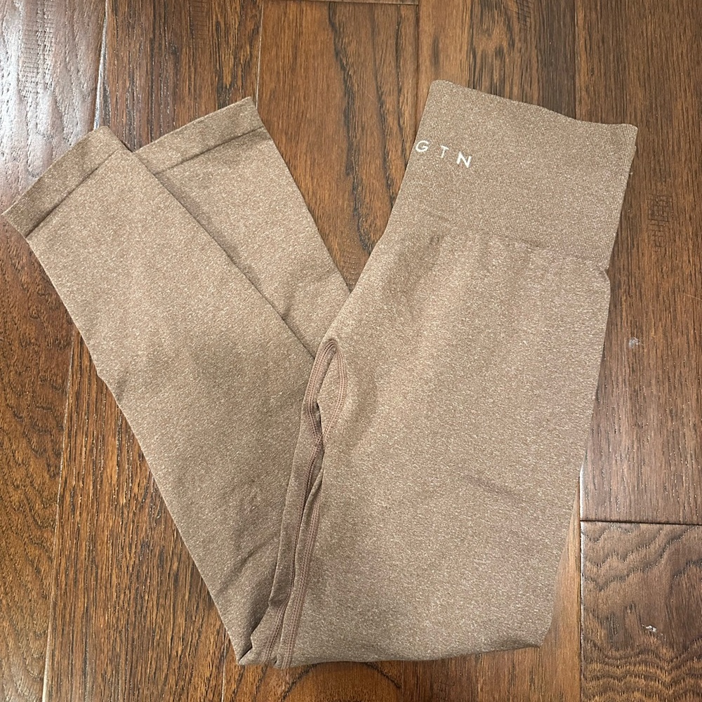 NVGTN Mocha Leggings - Picture 2 of 5